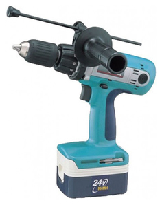 Аккумуляторная безударная дрель-шуруповерт Makita BDF460SF
