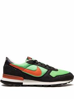 Nike кроссовки Vector на шнуровке