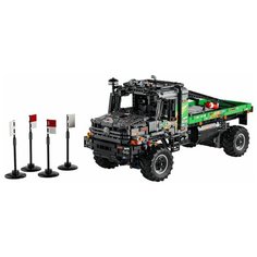 Конструктор Lego TECHNIC Полноприводный грузовик-внедорожник Mercedes-Benz Zetros