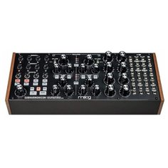 Аналоговый синтезатор Moog Subharmonicon