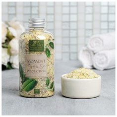 Расслабляющая соль для ванны "Moment of your perfection", с лепестками душицы, 370 г Beauty Fox