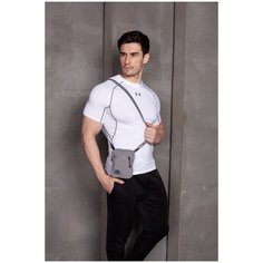 Сумка на плечо Umbro Utility Pocket. Удобная сумка из полиэстера через плечо с фиксатором лямки Umbro, серый, 1 литр, 13 х 3 х 18 см