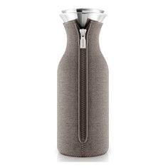 Графин в неопреновом чехле 1 л, темно-коричневый, 567994, EVA SOLO