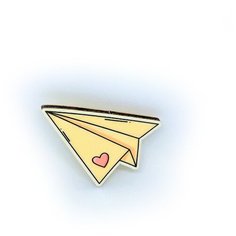 Значок деревянный PaperFox Самолеты - это любовь, пин бижутерия, брошь женская, детская для девочки, мальчика. Подарок сувенир женщине, другу, парню, маме, подруге, на день рождения коллеге, девушке, пилоту, летчику, любимому мужу. Цвет: бежевый. 42Х3