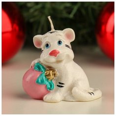 Дарим Красиво Свеча новогодняя декоративная "Тигренок с шариком", 7,3х4,3х6,2 см, микс