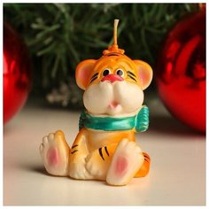 Дарим Красиво Свеча новогодняя декоративная "Тигренок с шарфом", 7х4,7х7 см, микс