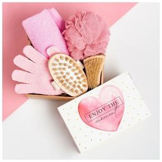 Подарочный набор "Enjoi the moment" полотенце 30х60 см и банные акс. Этель