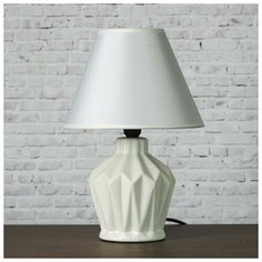 Лампа настольная "Грани" 1х25Вт E14 белый 20х20х30см Risalux