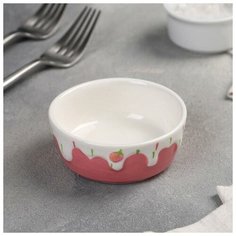 Миска "Клубничка" 9х3,5 см 5090220 Сима ленд