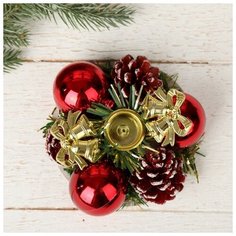 Подсвечник на одну свечу "Колокольчики" шишки, шарики 11х4 см, отв d-2 см 4326211 Зимнее волшебство