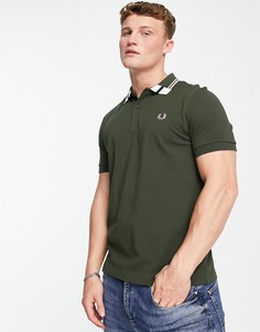 Зеленое поло с окантовкой и абстрактной отделкой Fred Perry-Зеленый цвет