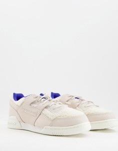 Бежевые кроссовки Reebok Workout Plus-Светло-бежевый цвет