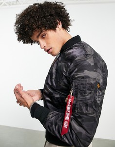 Черный бомбер узкого кроя с камуфляжным принтом в тон Alpha Industries MA-1 VF 59