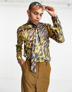 Атласная рубашка с воротником-бантом на завязках и леопардовым принтом ASOS DESIGN-Коричневый цвет