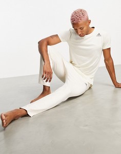 Бежевые джоггеры с логотипом в тон adidas Yoga-Белый