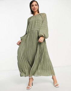 Платье макси цвета хаки с полосками в цвет ткани, заниженной талией и плиссированной юбкой ASOS DESIGN-Зеленый