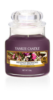 Свеча ароматическая Yankee Candle Moonlight Blossom/ Лунный букет 25-40 ч