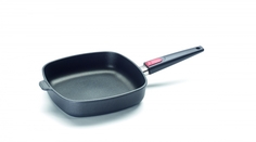 Сковорода квадратная WOLL серии Titanium Nowo, h-6,5, 26x26 см 1626N Perwoll
