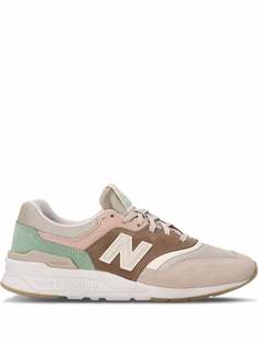 New Balance кроссовки в стиле колор-блок