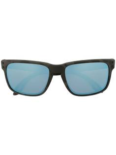 Oakley солнцезащитные очки с зеркальными линзами
