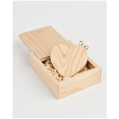 Флешка Клен 32 GB 2.0 "Сердце брелок" в подарочной коробке BambooWood
