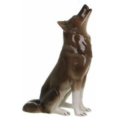 Скульптура. Императорский фарфоровый завод. Волк сидящий. 30 см.