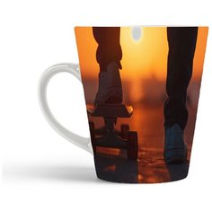 Кружка-латте CoolPodarok Скейтборд Скейтер Одна нога на скейте Закат