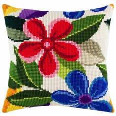 Подушка крестом чарiвниця арт. Z19 Цветочные фантазии 40х40 см Brvsk