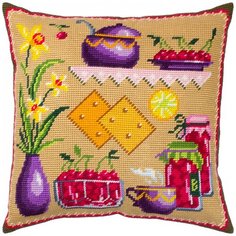 Подушка полукрестом чарiвниця арт. V311 Чай с вареньем 40х40 см Brvsk