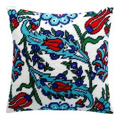 Подушка полукрестом чарiвниця арт. V146 Турецкие цветы 40х40 см Brvsk