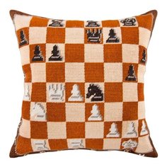 Подушка полукрестом чарiвниця арт. V66 Шахматная партия 40х40 см Brvsk