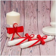 Свадебные свечи для интерьера и церемонии домашнего очага жениха и невесты с двойными бантами из красных и белых атласных лент ручной работы Свадебная мечта