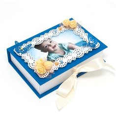 Набор коробочек для маминых сокровищ "Синие бабочки" для новорожденного мальчика с местом для фотографии на крышке, в синих и голубых тонах, с персиковыми розами из латекса и белой атласной лентой Свадебная мечта
