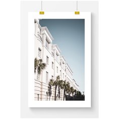Постер на стену для интерьера Postermarkt Пальмы около белого здания, размер 60х90 см, постеры картины для интерьера в тубусе