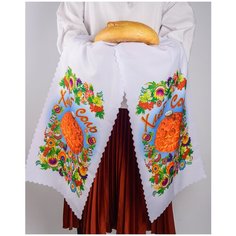 Свадебный рушник "Хлеб Соль" для встречи молодых с караваем из белого габардина с яркими цветами, надписью и хлебом на голубом фоне Свадебная мечта