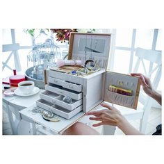 Шкатулка для украшений S-700B-1 золотистый Ismat Decor