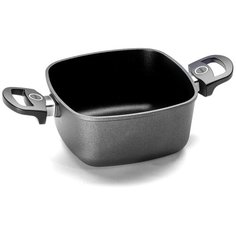 Сотейник литой квадратный с 2-мя ручками WOLL Diamond Titan Best арт. 1020TB h-10 см, 20*20 см, 2,5 л