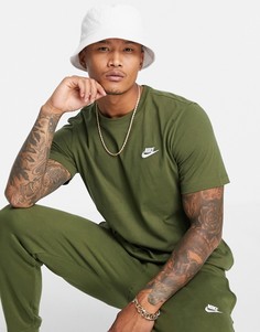 Футболка цвета хаки с логотипом Nike Club-Зеленый