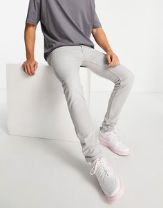 Эластичные зауженные джинсы светло-серого цвета Topman-Серый