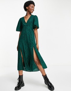 Зеленое платье с рукавами-кимоно и звериным принтом ASOS DESIGN-Разноцветный