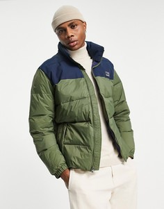 Дутая куртка цвета хаки с отделкой на плечах Quiksilver Wolf-Зеленый цвет