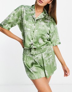 Атласный комплект из рубашки и шорт шалфейно-зеленого цвета с пальмовым принтом Topshop-Зеленый цвет