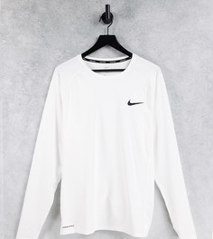 Белый облегающий лонгслив Nike Training Plus