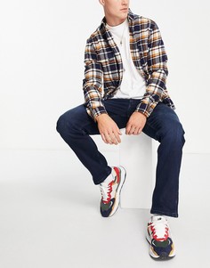 Джинсы классического кроя Wrangler Greensboro-Голубой