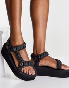 Черные сандалии на плоской подошве в спортивном стиле Truffle Collection-Черный цвет
