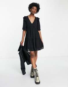 Фактурное льняное платье мини черного цвета с присборенной юбкой и оборками Pimkie-Черный цвет