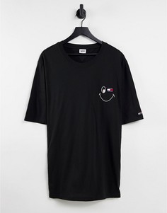 Черная футболка свободного кроя с принтом и нашивкой на спине Tommy Jeans Big & Tall-Черный цвет