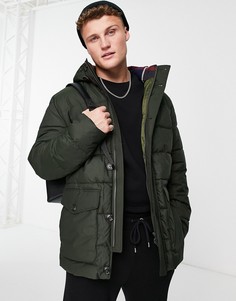 Шалфейно-зеленая стеганая куртка с клетчатой подкладкой Barbour Mobury-Зеленый цвет