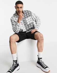 Свободная рубашка в стиле oversized и колор блок в клетку ASOS DESIGN-Белый