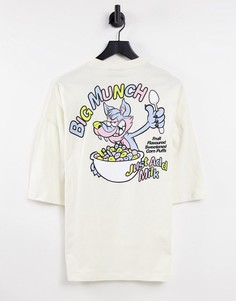 Oversized-футболка молочно-белого цвета с принтом персонажей мультфильма на спине ASOS DESIGN-Белый